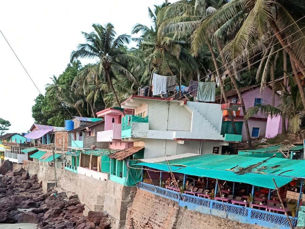 Om Ganesh Naik Guest House Arambol Exterior photo